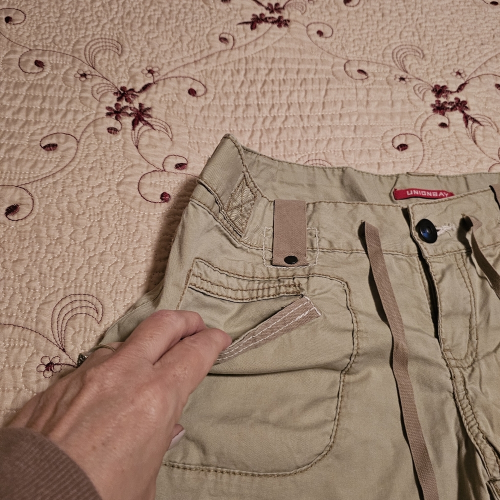 Union Bay Lightweight Shorts Tan Beige 100% Cotton Size 9 - Picture 13 of 14